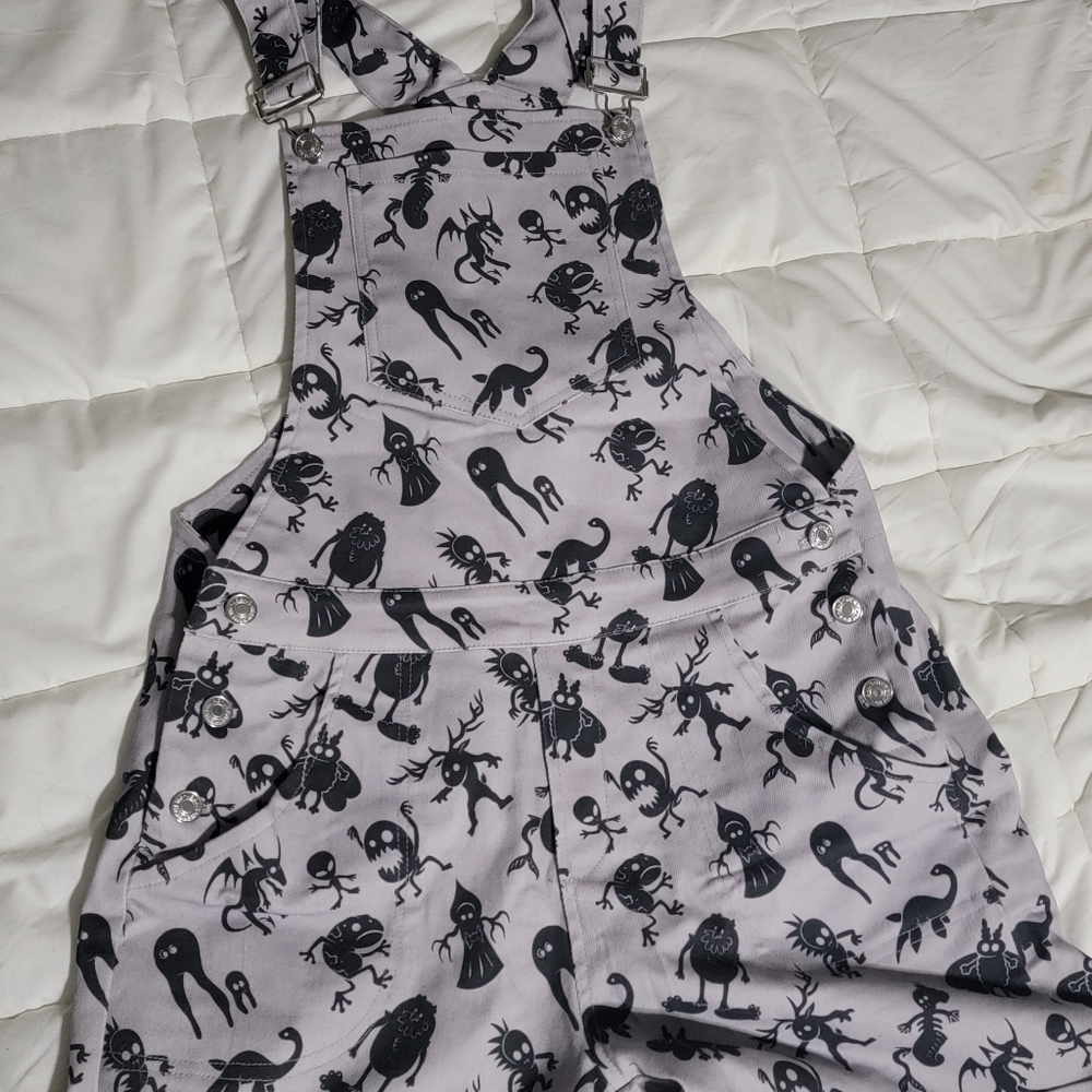 Cryptid overall short size XL (12/14)